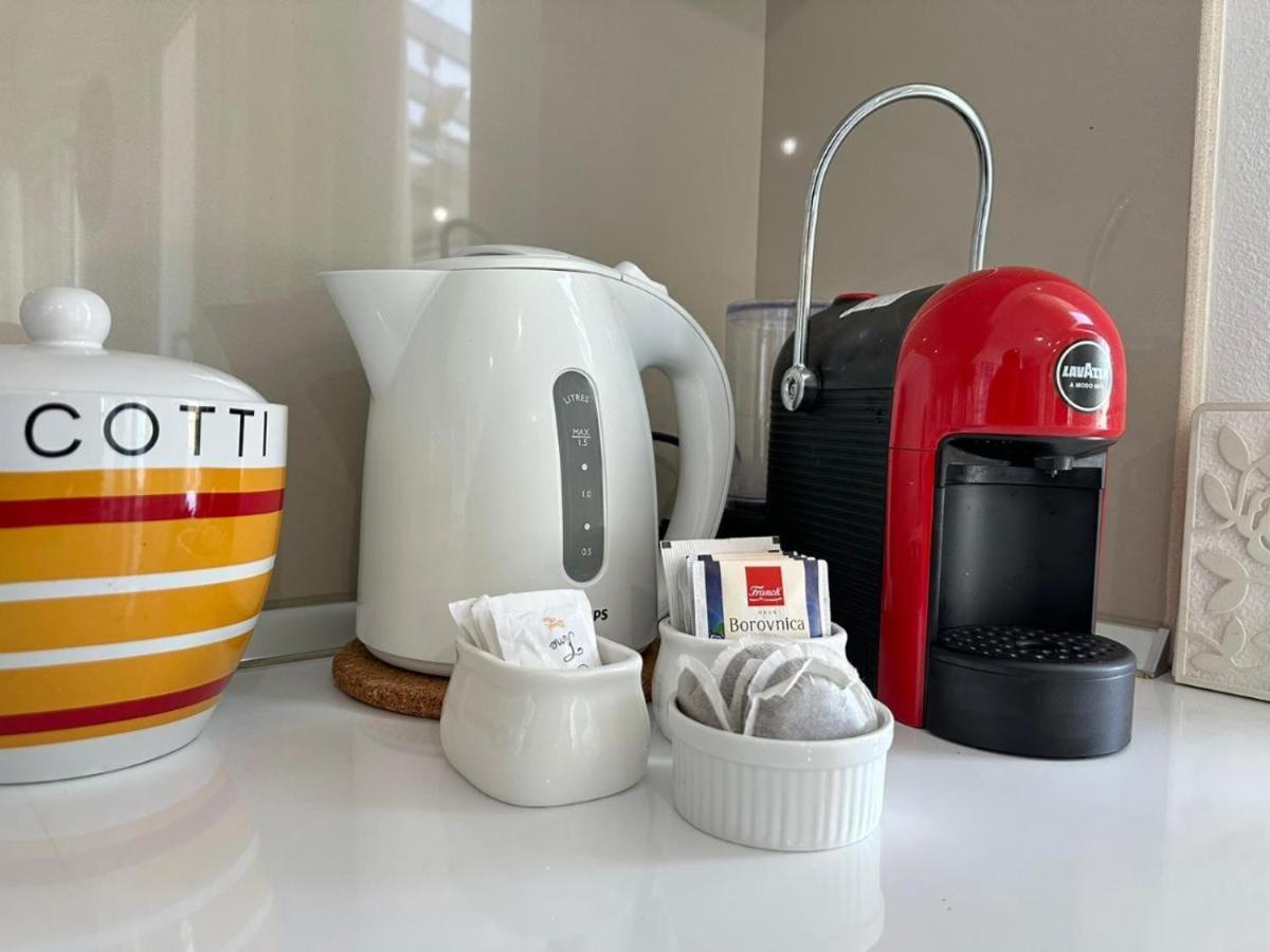 Sofia'S Holiday Apartment วญอเรอ ภายนอก รูปภาพ